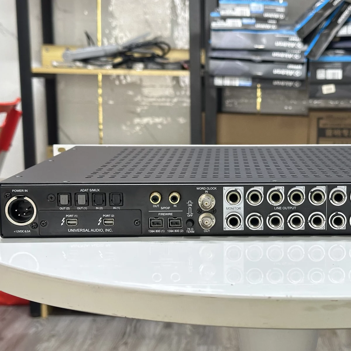 Universal Audio Apollo Quad Silver UAD 2 Thunderbolt - Ảnh 2